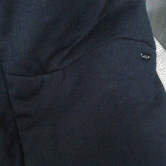 UGG Bexley Shearling Vest - Picture 10 of 10